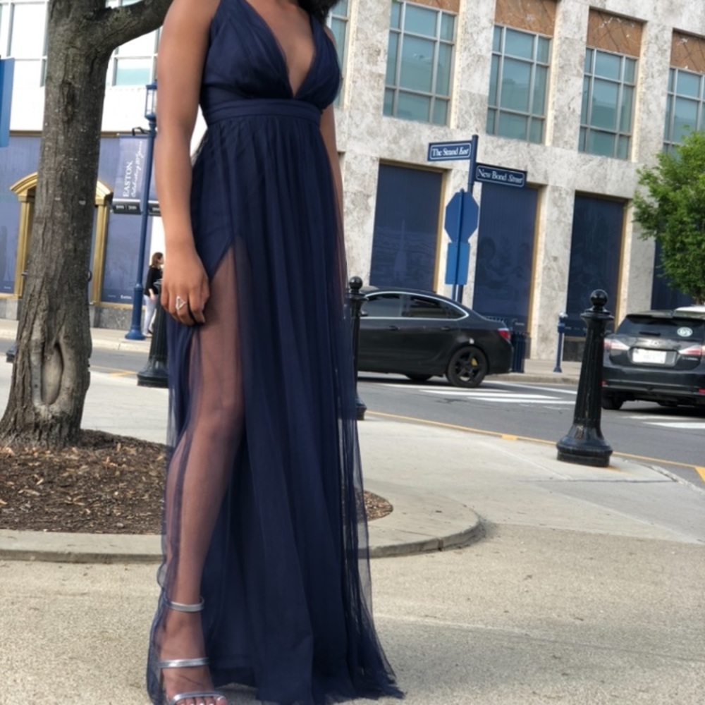 Navy blue prom/maxi dress